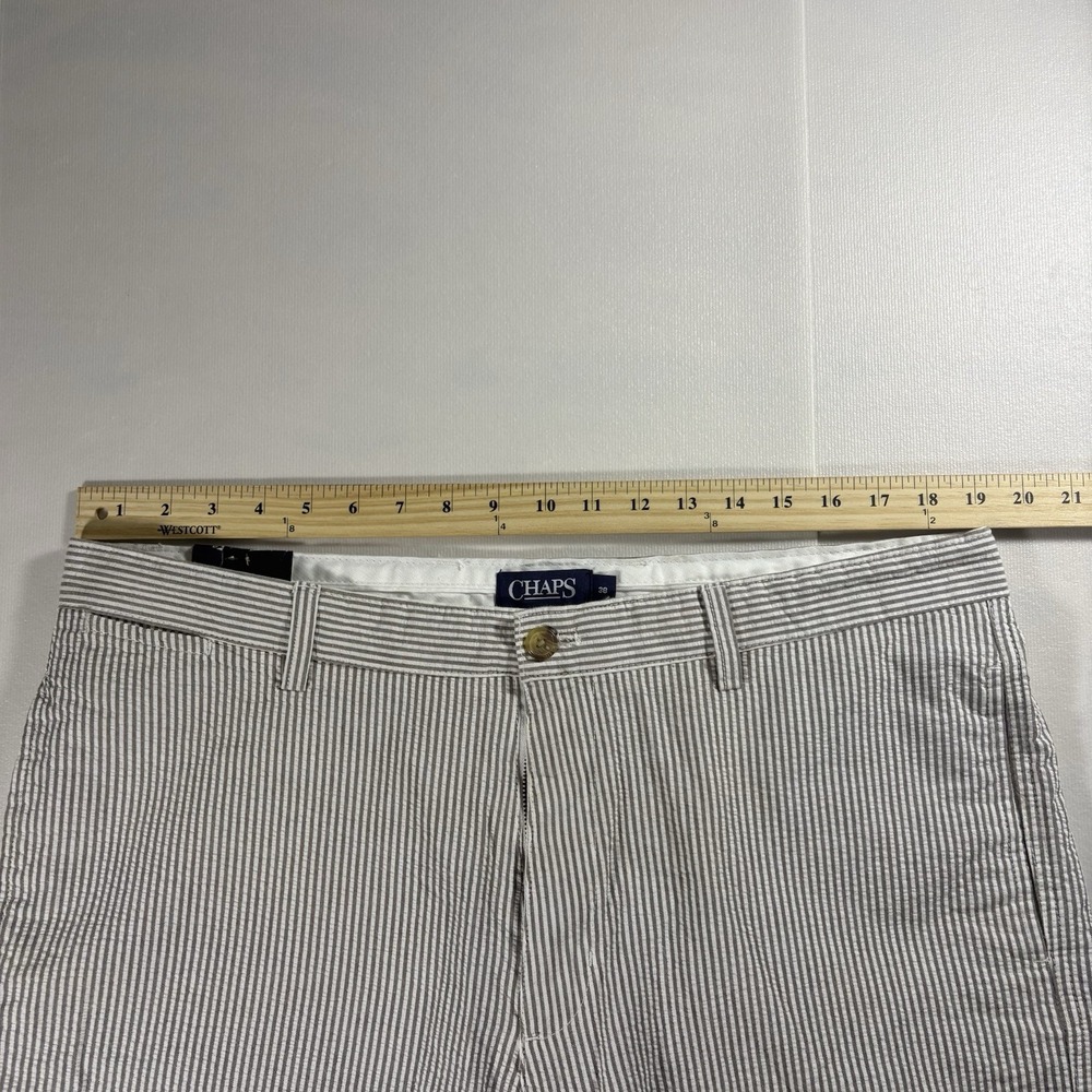 Chaps Seersucker Flat Front Shorts Men's 38x9 Gray White Stripe Cotton Preppy - Picture 5 of 5